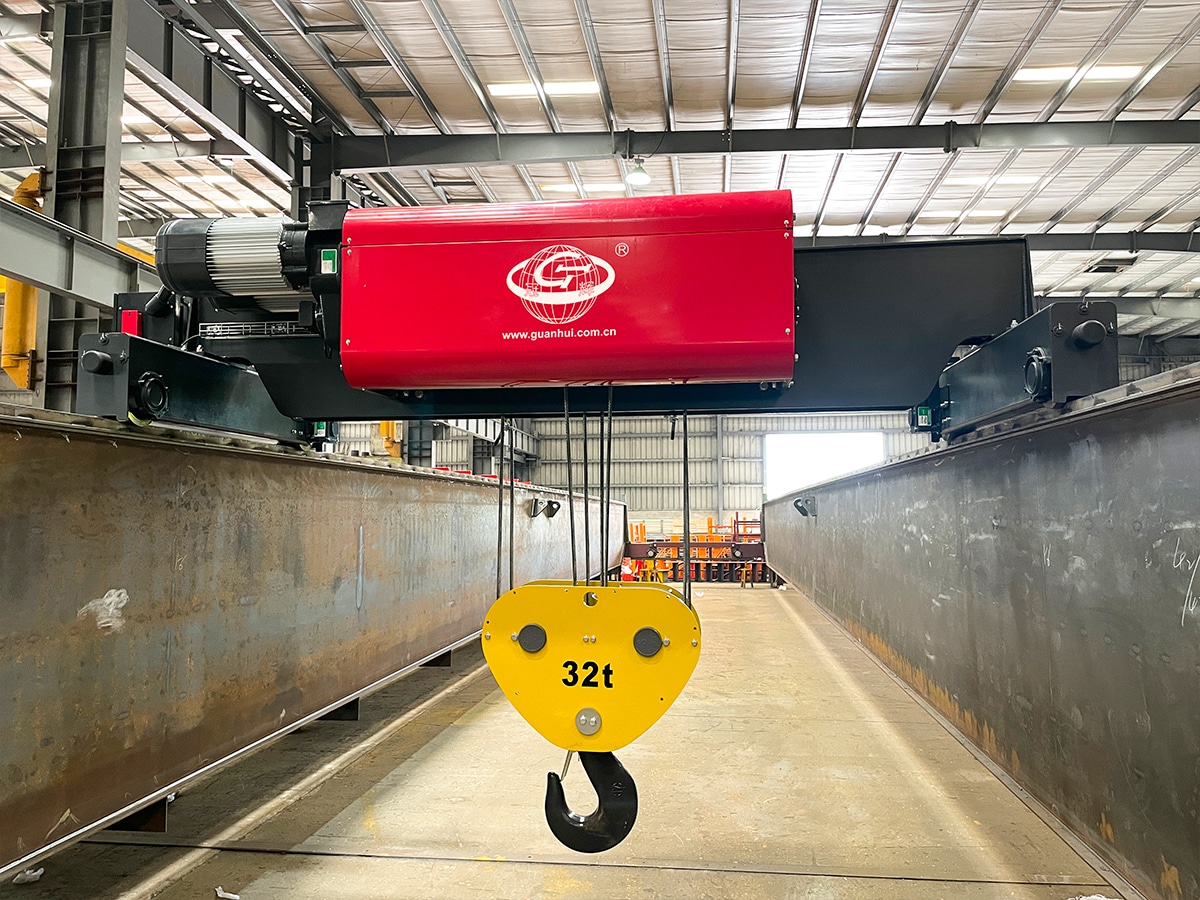 BUILT FOR RELIABLE LIFTING01