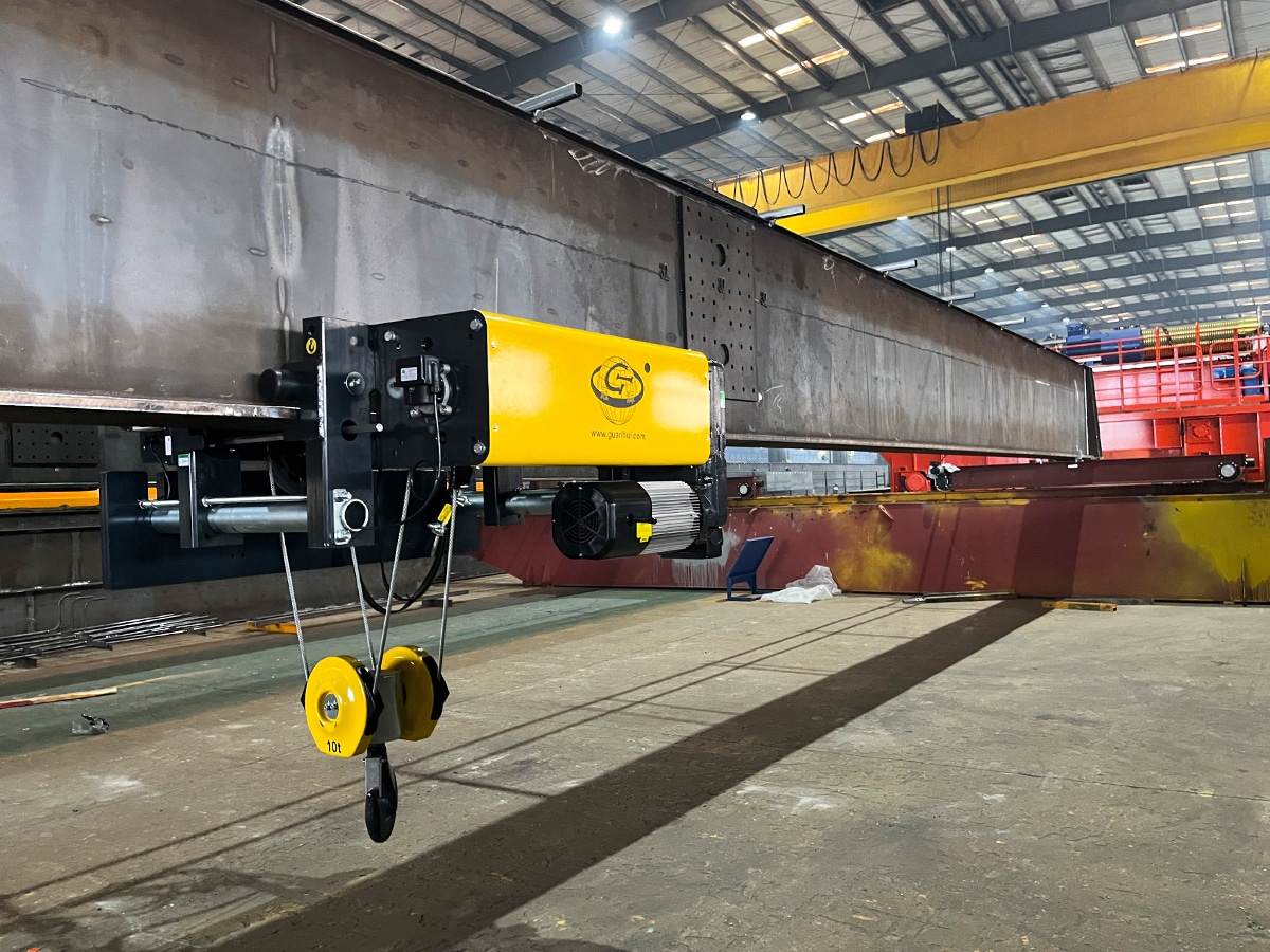 BUILT FOR RELIABLE LIFTING04