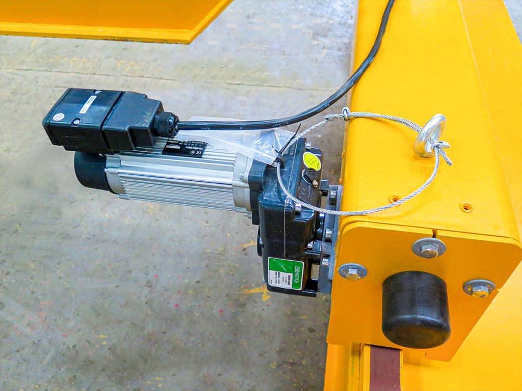 CRANE MOTOR