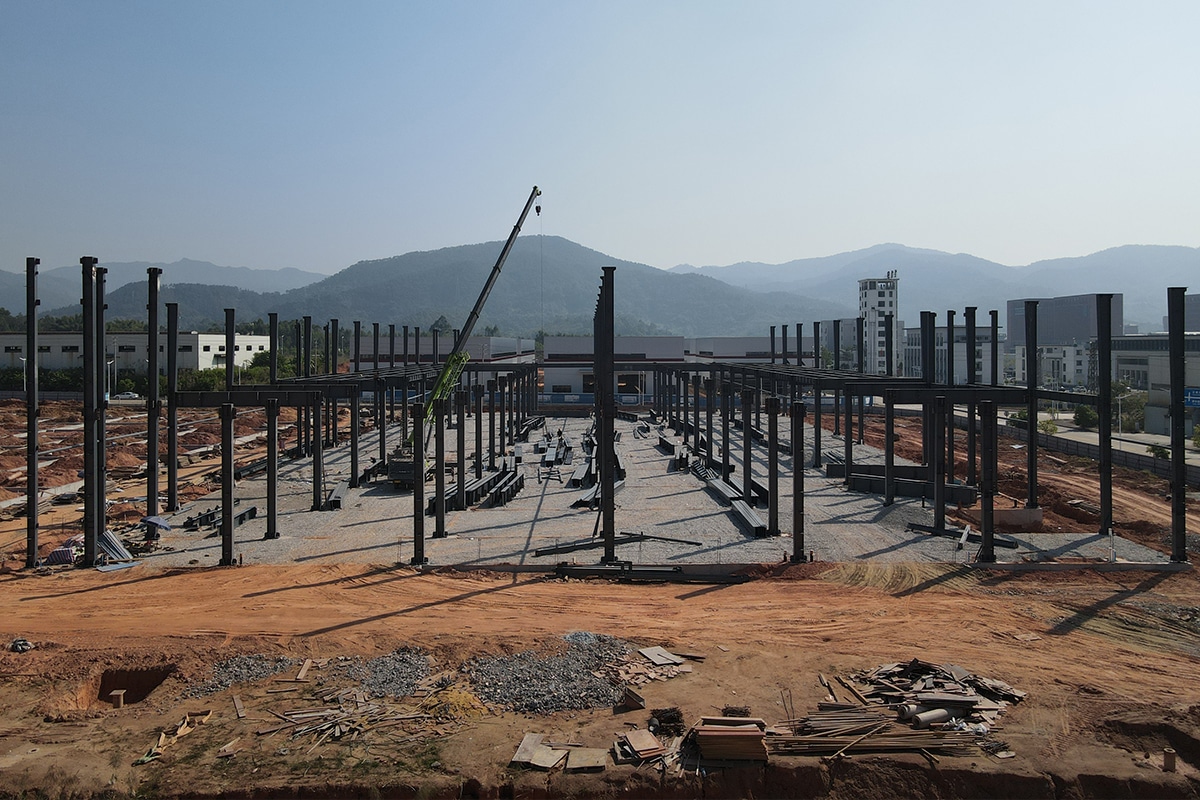Automotive Manufacturing Plant04